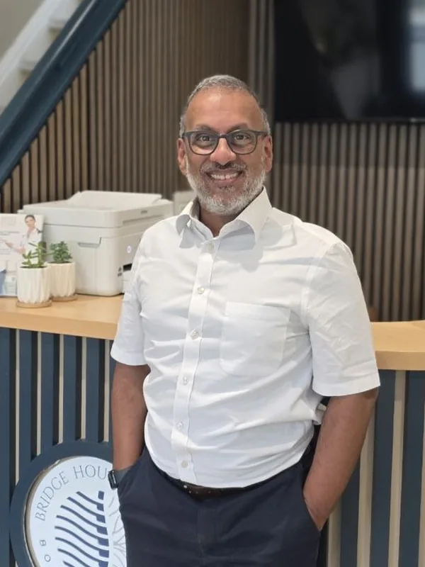 Dr Khalid Khan, Consultant Cardiologist & General Physician